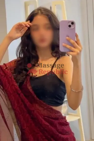 Call Girls In Saket Delhi NCR Door Step✅